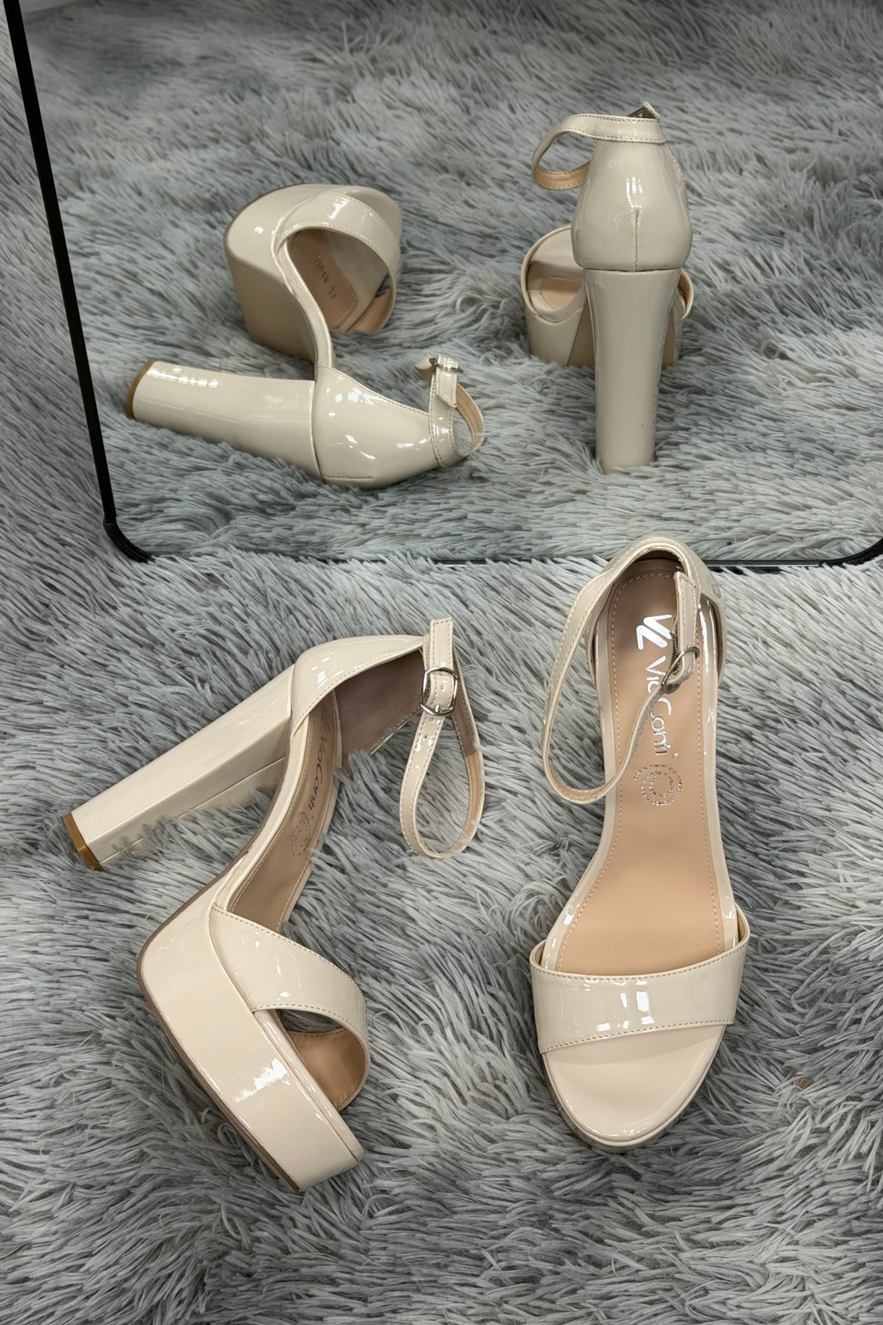 VENUS Sandalia de Tacón charol Miga