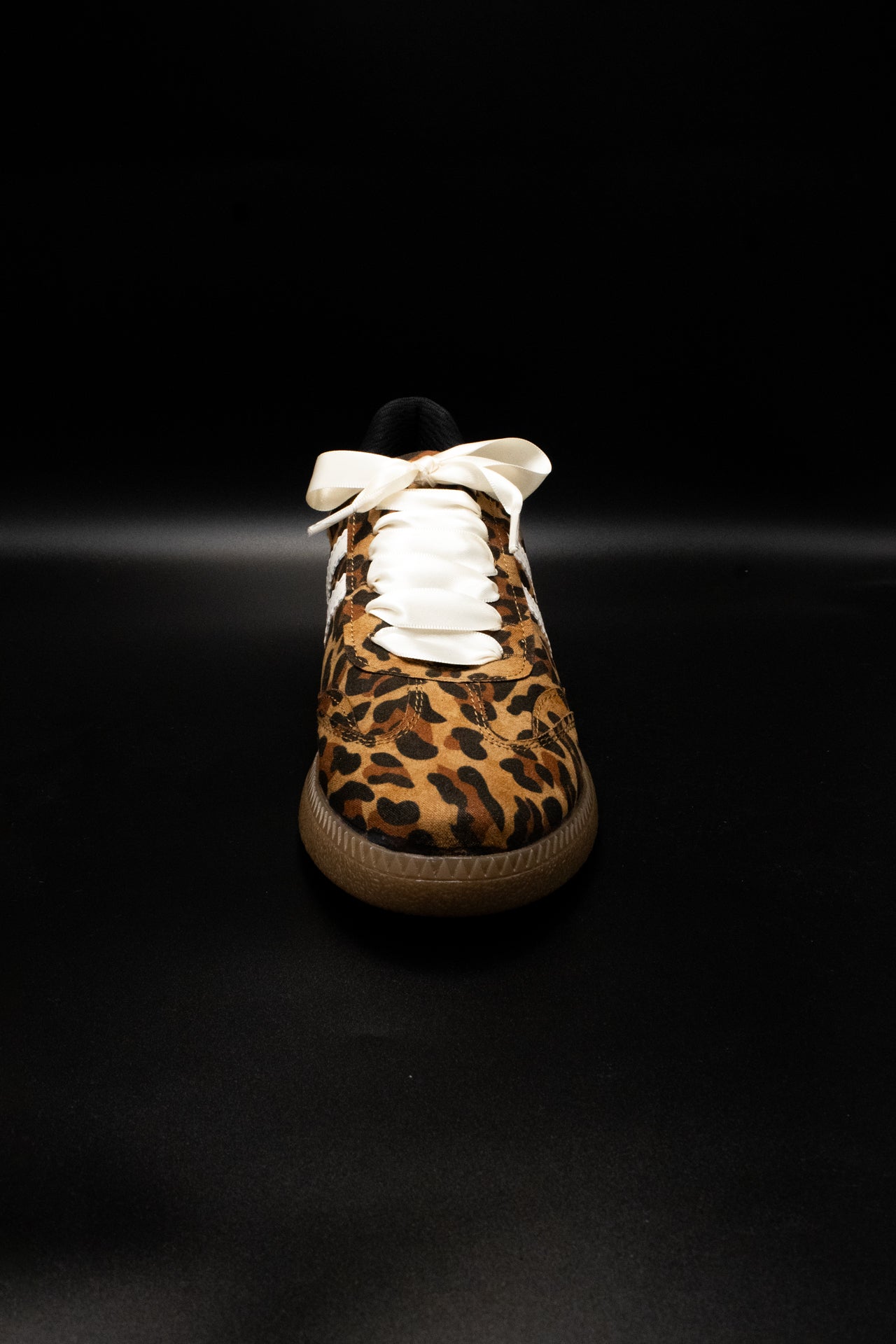 MIKA Tenis con suela de goma leopardo