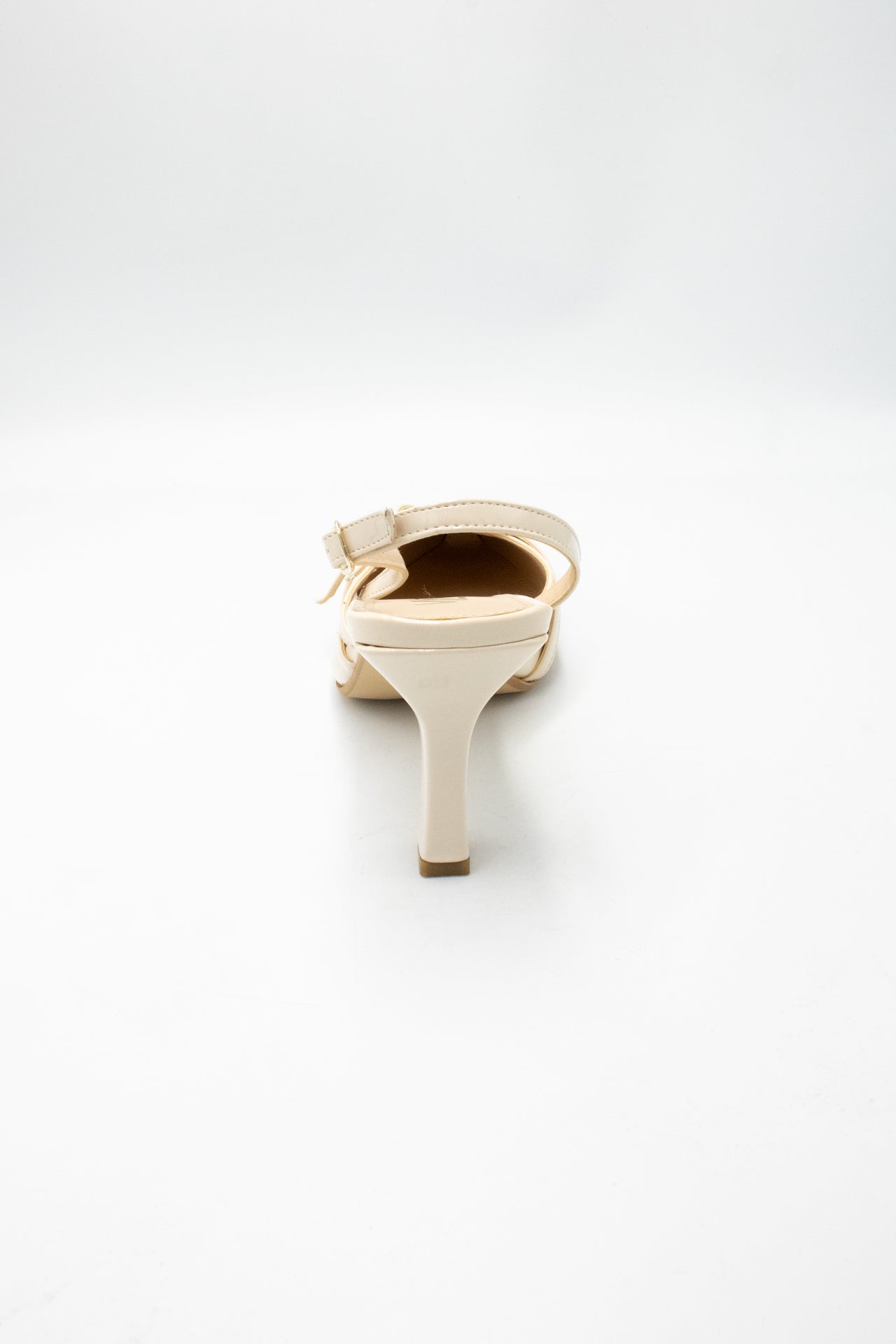 LILIA Zapatilla de tacón Charol miga con hebillas