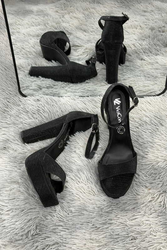 VENUS Sandalia de Tacón charol Andrómeda Negro