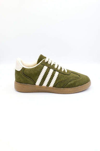 ADRIANA Tenis con suela de goma verde