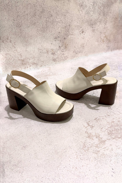 MARLEN sandalia con plataforma late