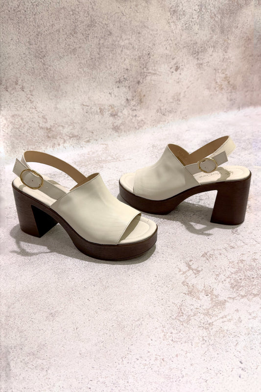 MARLEN sandalia con plataforma late
