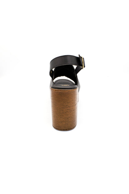 MARLEN sandalia con plataforma negro
