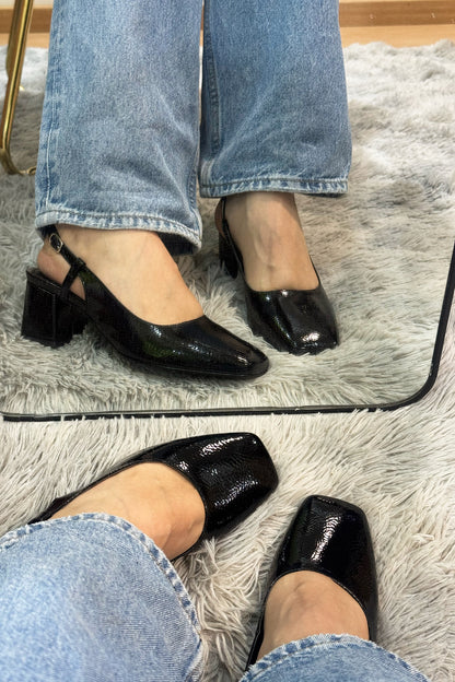 GABY Zapatilla de tacón negro