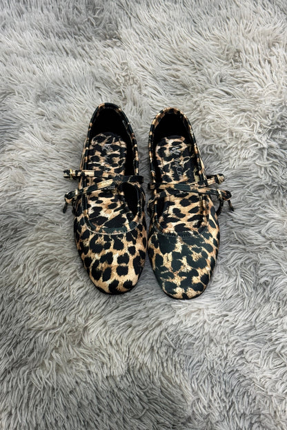 MELINA Zapatilla de piso leopardo