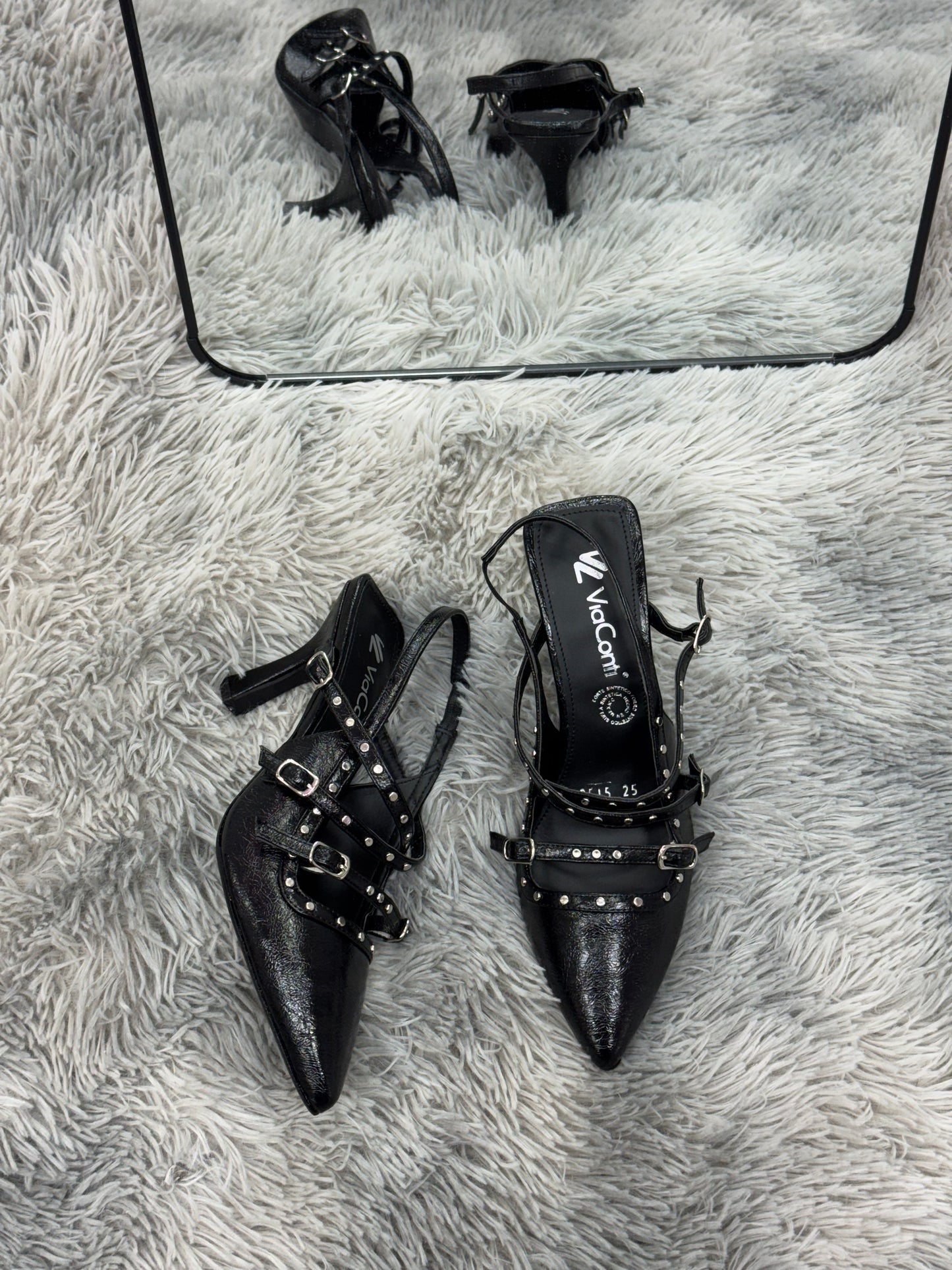 IVETTE Zapatilla de tacón Negro hebillas y estoperol