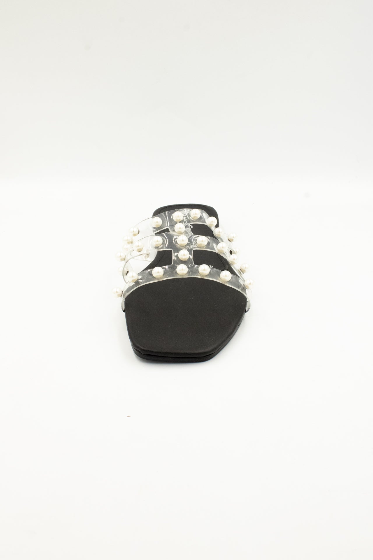 BRISA Sandalia de piso transparente y negro con perlas