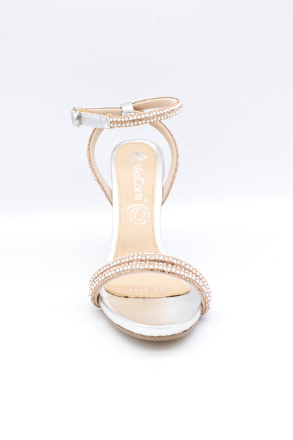 LUCIA sandalia de tacón con tiras de pedrería plata