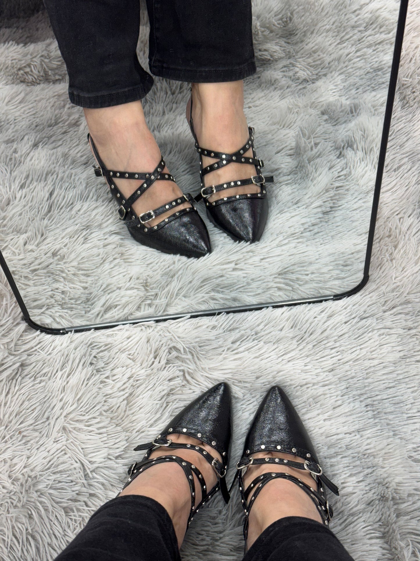 IVETTE Zapatilla de tacón Negro hebillas y estoperol